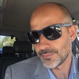 Meet your Posher, Jose